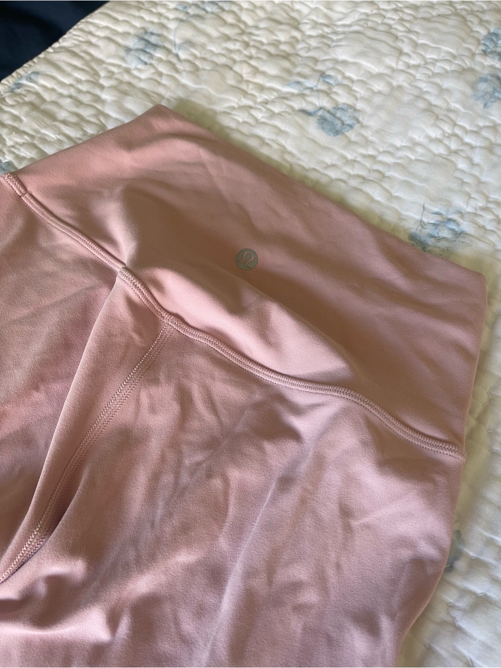 Lululemon Align High Rise Legging 28” in Pink Haze, Size 4, Lulu - Picture 6 of 7